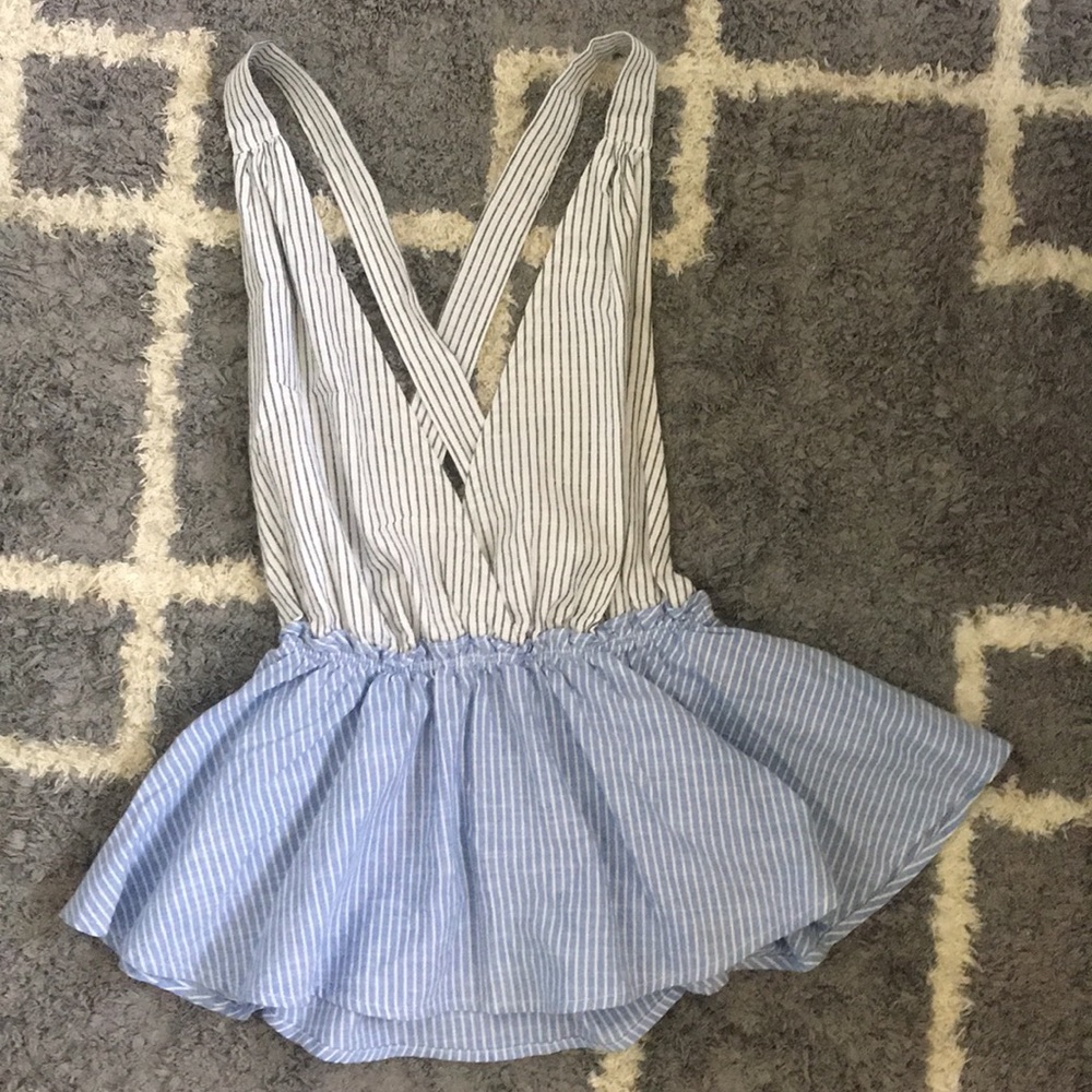 Forever 21 contemporary blue, white and grey top